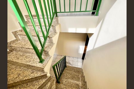 Casa à venda com 214m², 3 quartos e 4 vagasEscada