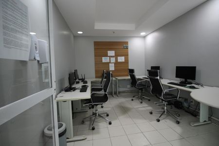 Apartamento para alugar com 78m², 2 quartos e 1 vagaLan House