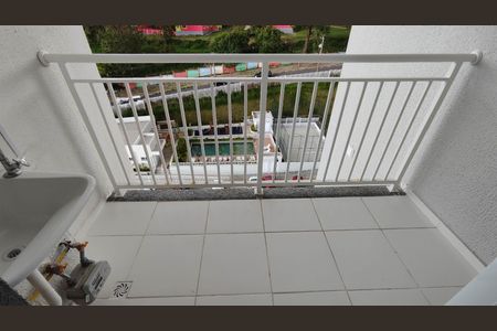 Sacada  de apartamento para alugar com 2 quartos, 42m² em Vila Varela, Poá