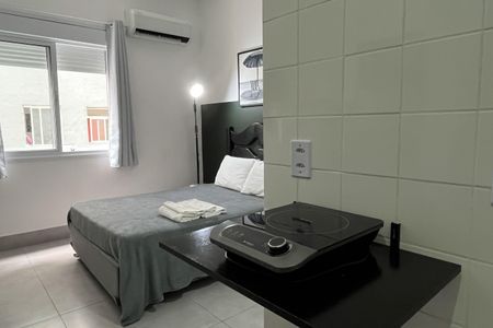 Quarto de kitnet/studio para alugar com 1 quarto, 27m² em Aparecida, Santos