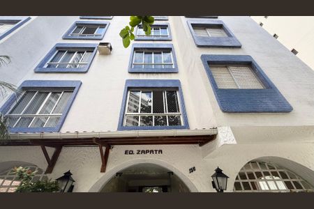 Apartamento para alugar com 80m², 2 quartos e 1 vaga Apartamento para alugar com 80m², 2 quartos e 1 vagaFachada