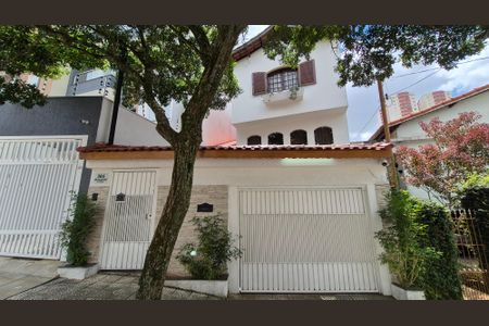 Casa à venda com 198m², 3 quartos e 2 vagasFachada