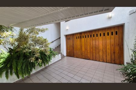 Casa à venda com 198m², 3 quartos e 2 vagasGaragem