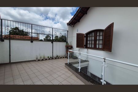 Casa à venda com 198m², 3 quartos e 2 vagasArea externa