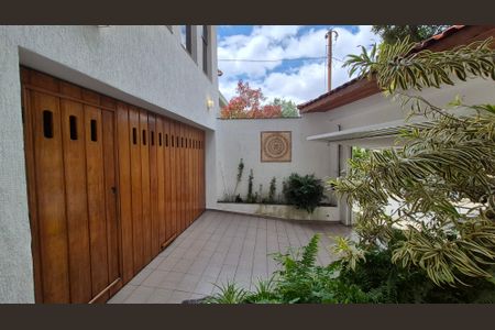 Casa à venda com 198m², 3 quartos e 2 vagasGaragem