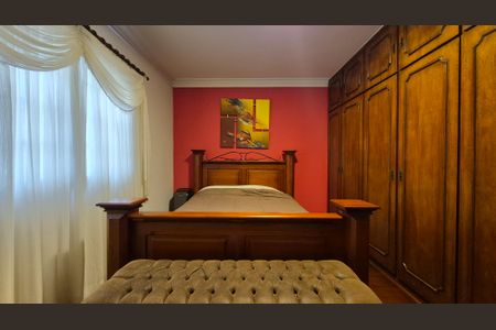 Casa à venda com 198m², 3 quartos e 2 vagasQuarto