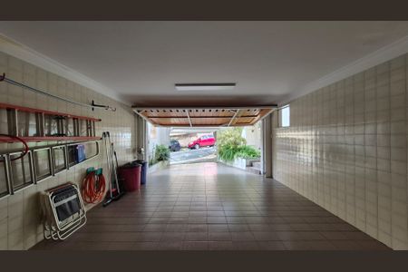 Casa à venda com 198m², 3 quartos e 2 vagasGaragem