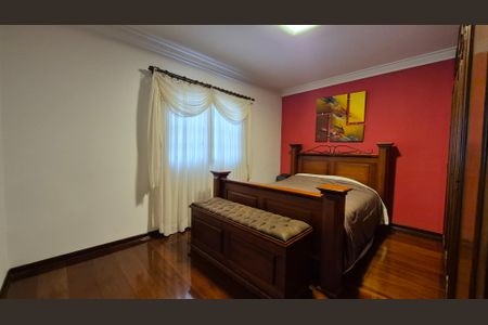 Casa à venda com 198m², 3 quartos e 2 vagasQuarto