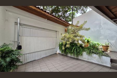 Casa à venda com 198m², 3 quartos e 2 vagasGaragem