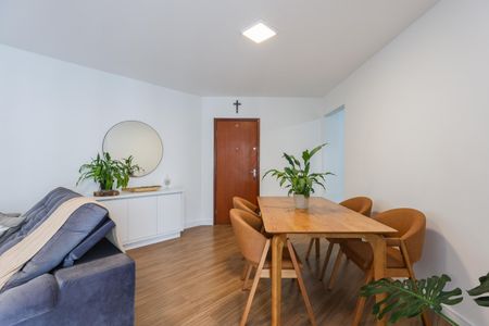 Sala de apartamento à venda com 2 quartos, 72m² em Jardim Maria Rosa, Taboão da Serra