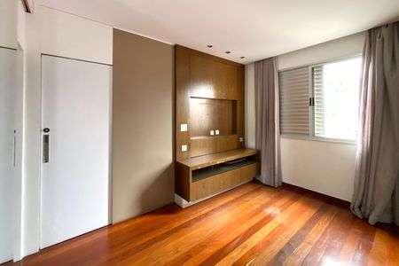 Suite 1 de apartamento para alugar com 2 quartos, 100m² em Savassi, Belo Horizonte