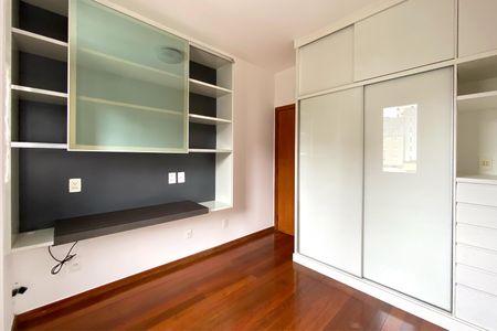 Apartamento para alugar com 100m², 2 quartos e 2 vagasQuarto 2