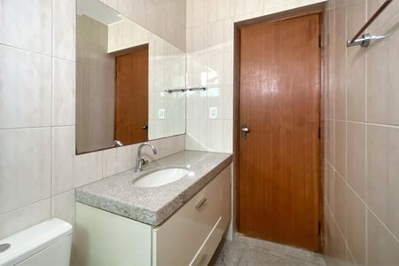 Apartamento para alugar com 100m², 2 quartos e 2 vagasBanheiro