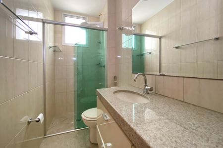 Apartamento para alugar com 100m², 2 quartos e 2 vagasBanheiro