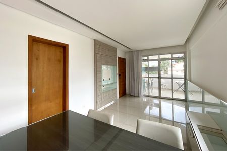 Sala de apartamento para alugar com 2 quartos, 100m² em Savassi, Belo Horizonte