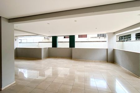 Apartamento para alugar com 100m², 2 quartos e 2 vagasÁrea comum
