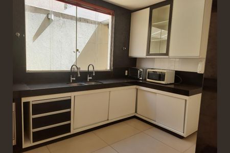 Casa à venda com 360m², 4 quartos e 4 vagasFoto 34