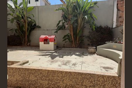 Casa à venda com 360m², 4 quartos e 4 vagasFoto 44