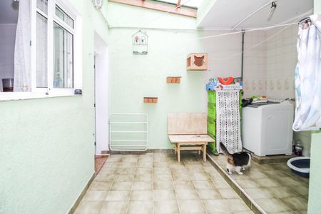 Casa à venda com 144m², 2 quartos e 1 vagaÁrea de serviço