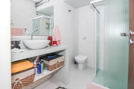 Casa à venda com 144m², 2 quartos e 1 vagaBanheiro