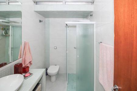 Casa à venda com 144m², 2 quartos e 1 vagaBanheiro