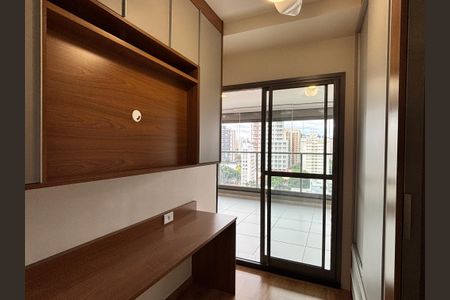 Apartamento à venda com 132m², 3 quartos e 2 vagas Apartamento à venda com 132m², 3 quartos e 2 vagasEscritório