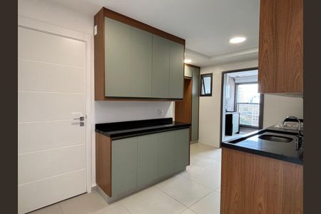 Apartamento à venda com 132m², 3 quartos e 2 vagas Apartamento à venda com 132m², 3 quartos e 2 vagasCozinha