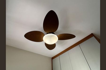 Apartamento à venda com 132m², 3 quartos e 2 vagas Apartamento à venda com 132m², 3 quartos e 2 vagasSuíte 2