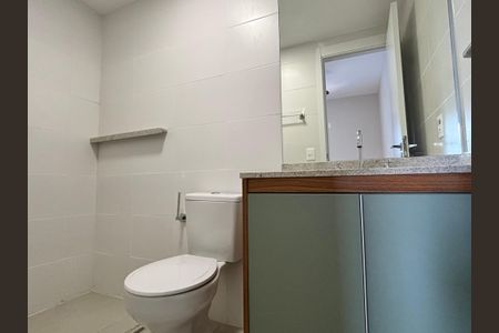 Apartamento à venda com 132m², 3 quartos e 2 vagas Apartamento à venda com 132m², 3 quartos e 2 vagasBanheiro da Suíte 2