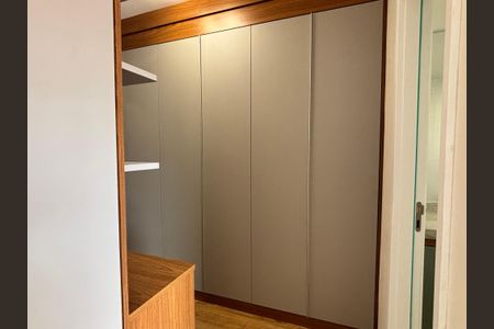 Apartamento à venda com 132m², 3 quartos e 2 vagas Apartamento à venda com 132m², 3 quartos e 2 vagasSuíte 1