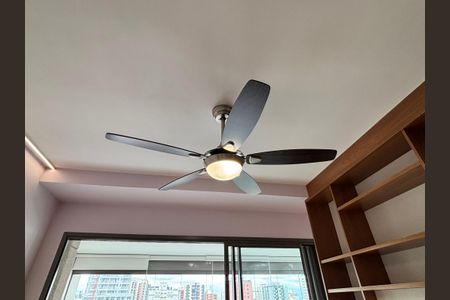 Apartamento à venda com 132m², 3 quartos e 2 vagas Apartamento à venda com 132m², 3 quartos e 2 vagasSala