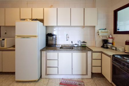Apartamento para alugar com 98m², 2 quartos e 1 vaga Apartamento para alugar com 98m², 2 quartos e 1 vagaCozinha