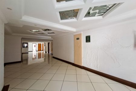 Apartamento para alugar com 98m², 2 quartos e 1 vaga Apartamento para alugar com 98m², 2 quartos e 1 vagaHall de entrada