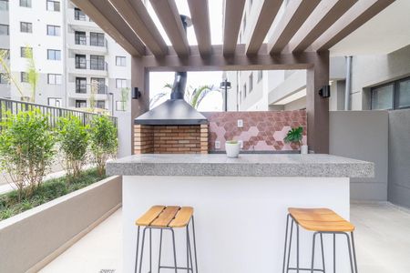 Apartamento para alugar com 39m², 2 quartos e sem vagaÁrea comum - Churrasqueira