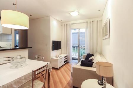 Sala  de apartamento para alugar com 2 quartos, 50m² em Vila Carrão, São Paulo