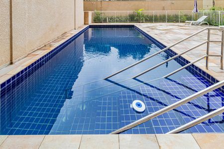 Apartamento para alugar com 50m², 2 quartos e 1 vaga Apartamento para alugar com 50m², 2 quartos e 1 vagaÁrea comum - Piscina
