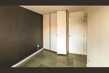Apartamento para alugar com 107m², 3 quartos e 1 vagaQuarto 2