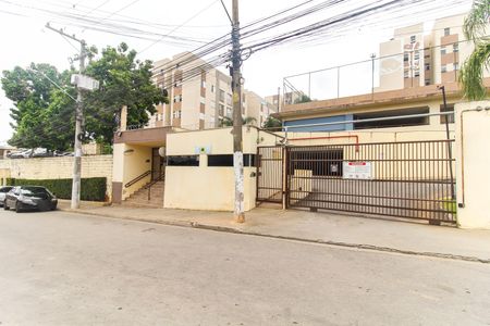 Apartamento para alugar com 49m², 2 quartos e 1 vaga Apartamento para alugar com 49m², 2 quartos e 1 vagaFachada