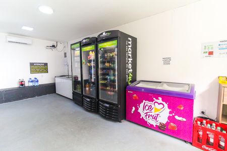 Apartamento para alugar com 49m², 2 quartos e 1 vaga Apartamento para alugar com 49m², 2 quartos e 1 vagaMini Mercado