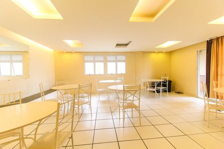 Apartamento para alugar com 49m², 2 quartos e 1 vaga Apartamento para alugar com 49m², 2 quartos e 1 vagaSalão de festas 3