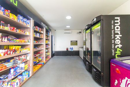 Apartamento para alugar com 49m², 2 quartos e 1 vaga Apartamento para alugar com 49m², 2 quartos e 1 vagaMini Mercado