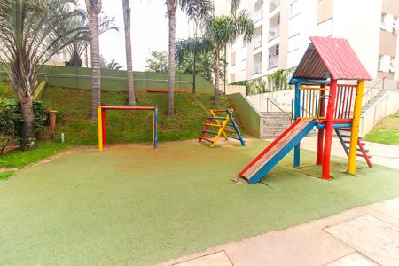 Apartamento para alugar com 49m², 2 quartos e 1 vaga Apartamento para alugar com 49m², 2 quartos e 1 vagaÁrea comum - Playground