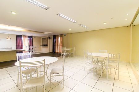 Apartamento para alugar com 49m², 2 quartos e 1 vaga Apartamento para alugar com 49m², 2 quartos e 1 vagaSalão de festas Gourmet