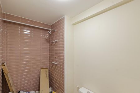 Banheiro de kitnet/studio à venda com 1 quarto, 26m² em Indianópolis, São Paulo