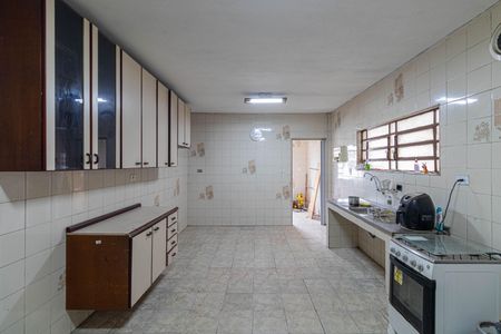Casa para alugar com 142m², 4 quartos e 2 vagasCozinha 