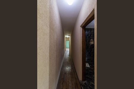 Casa para alugar com 142m², 4 quartos e 2 vagasCorredor