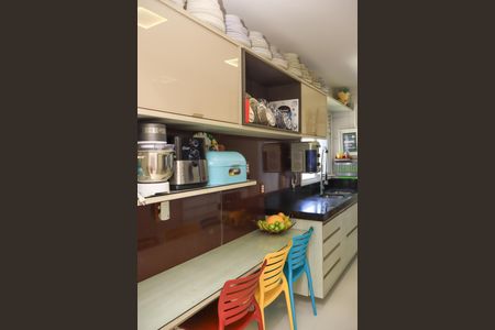 Apartamento para alugar com 143m², 3 quartos e 4 vagas