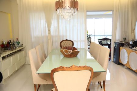 Apartamento para alugar com 143m², 3 quartos e 4 vagas