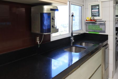 Apartamento para alugar com 143m², 3 quartos e 4 vagas