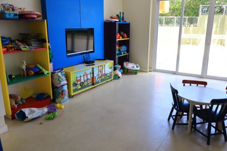 Apartamento para alugar com 143m², 3 quartos e 4 vagas